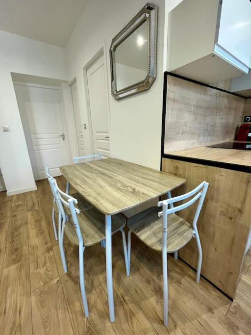 T2 Renove A 15 Min De Lyon Apartment Pierre-Benite Luaran gambar